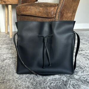Von Holzhausen tote